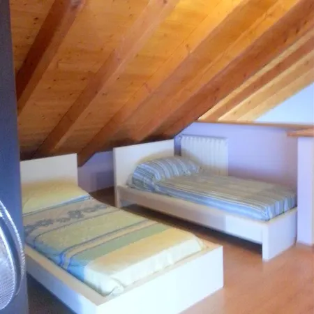 Cecasch Sei Apartment *